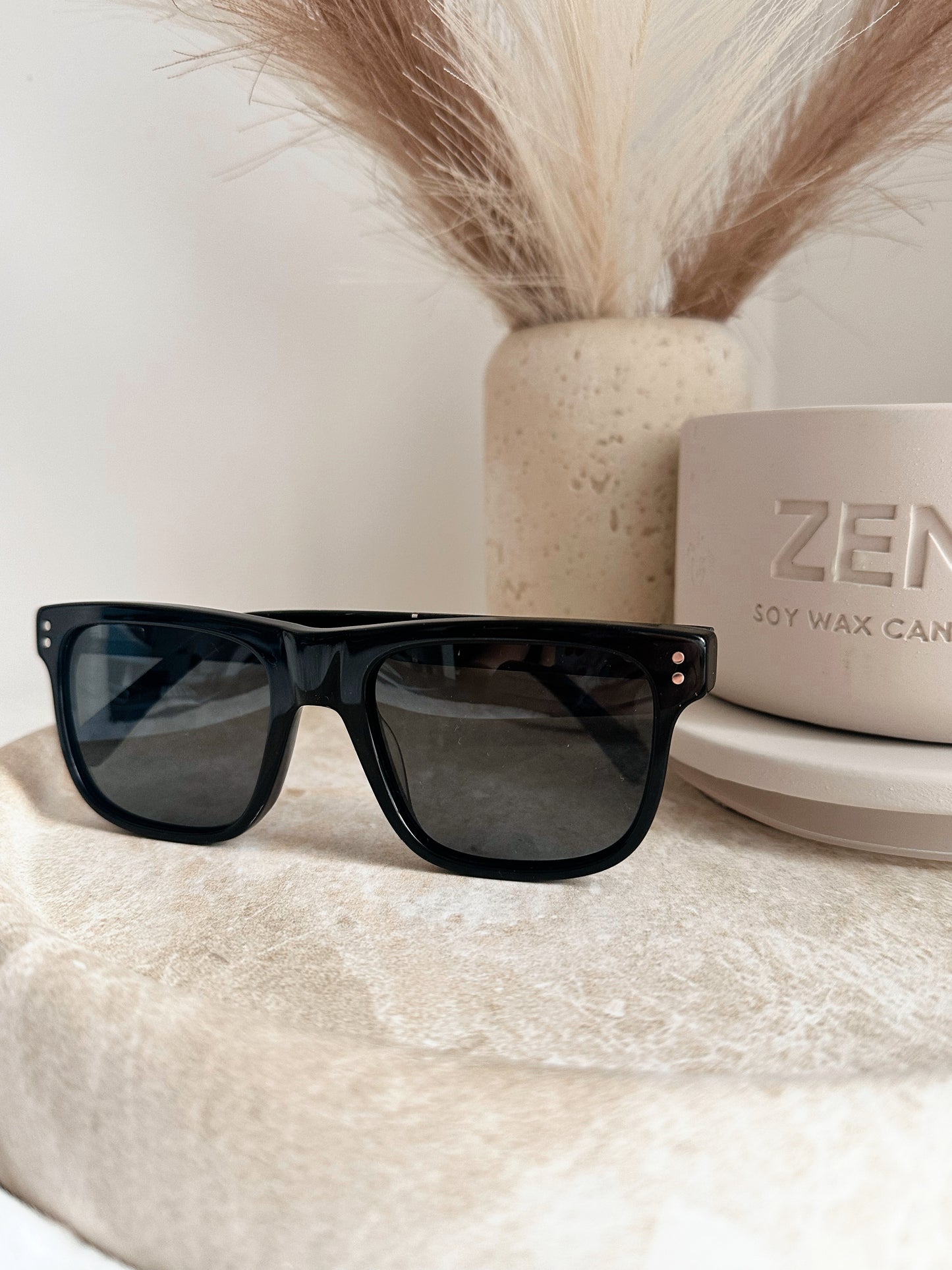 Zen Haven Sunglasses - black rim