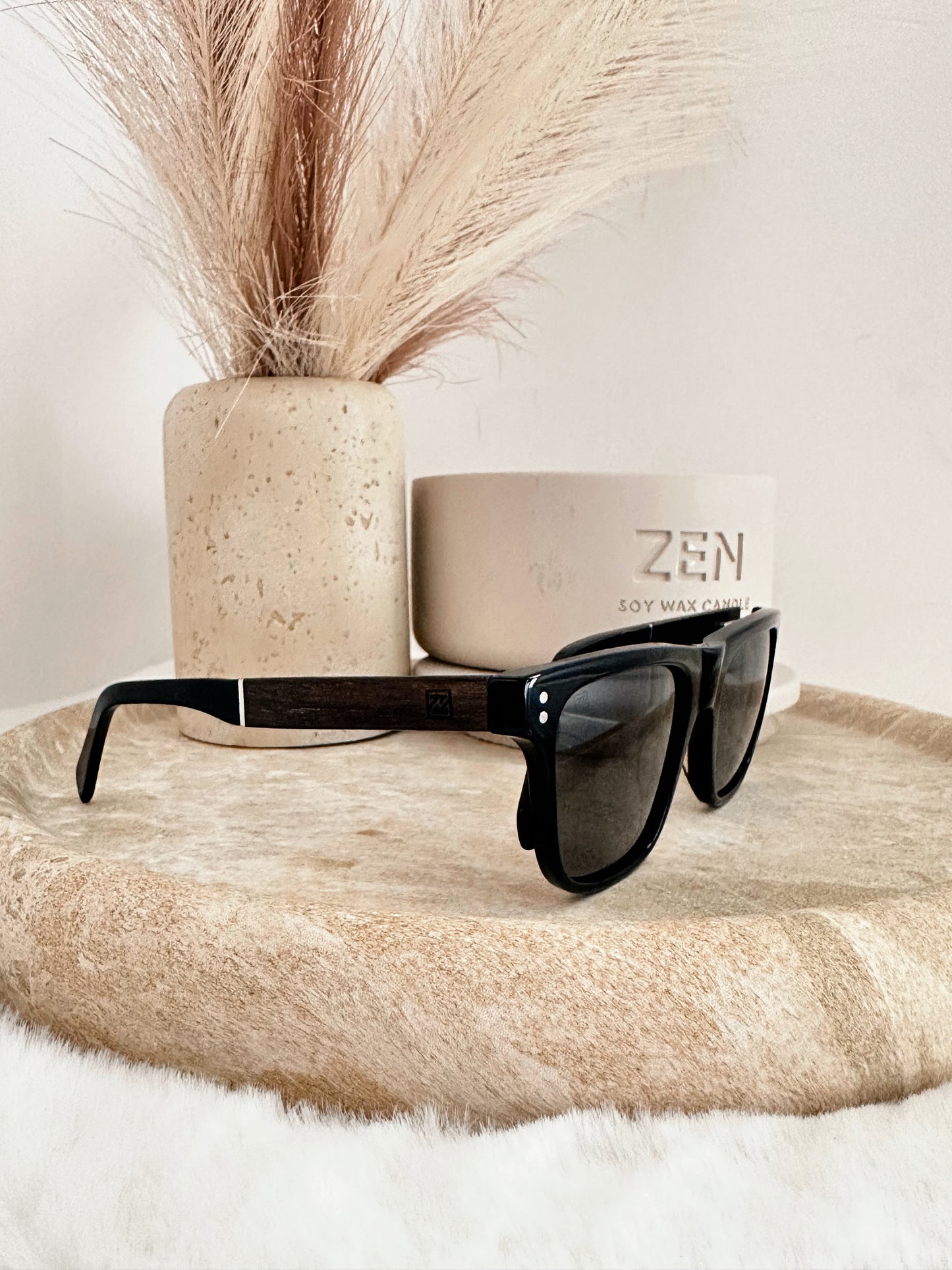 Zen Haven Sunglasses - black rim
