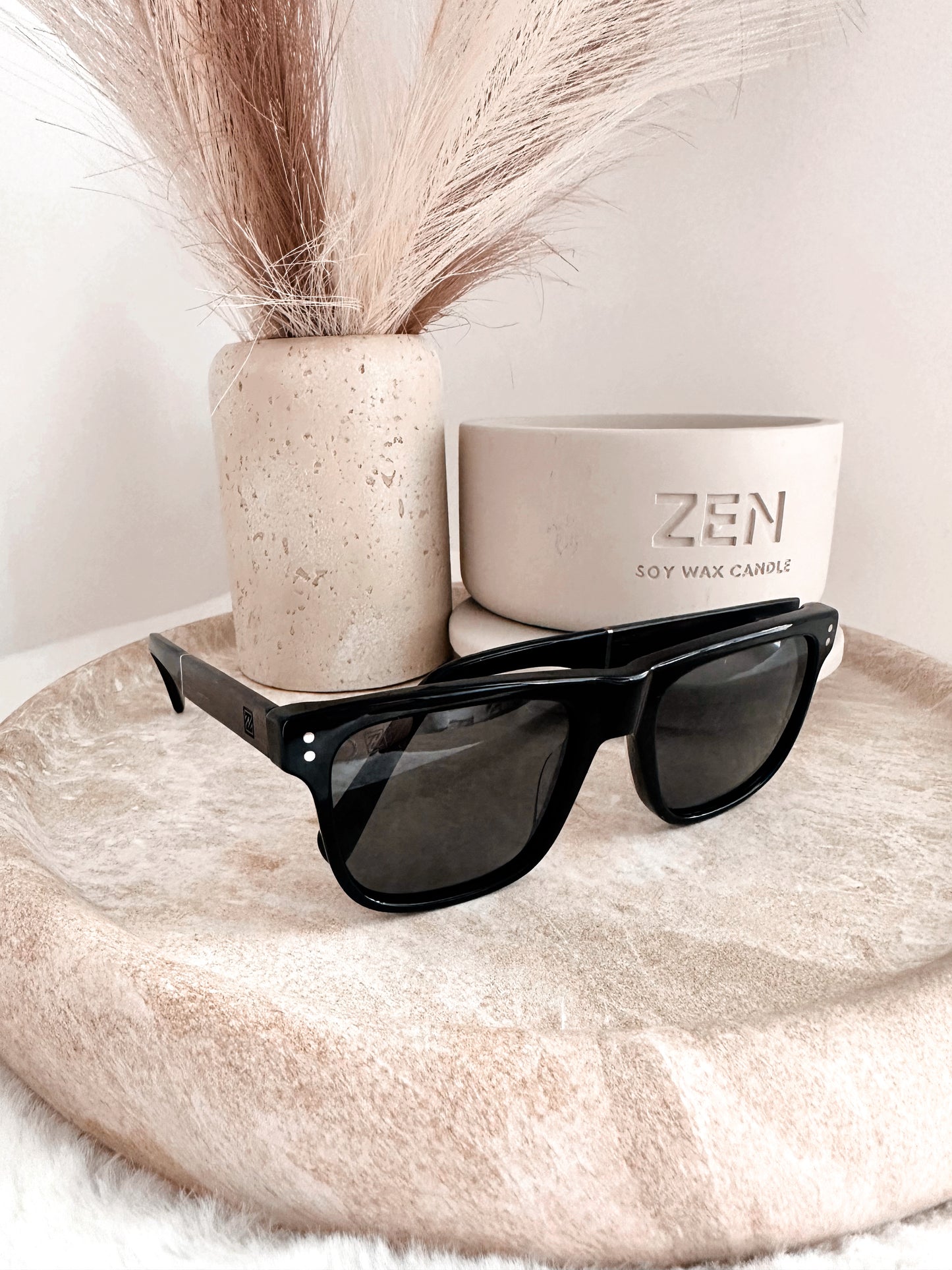 Zen Haven Sunglasses - black rim