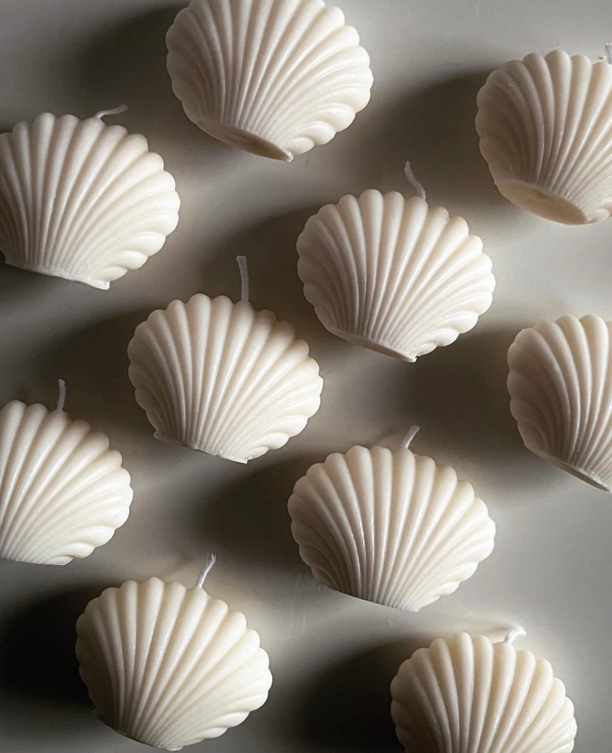 Mini shell candle
