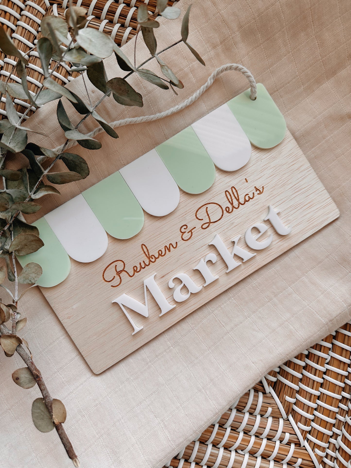 Kids market sign