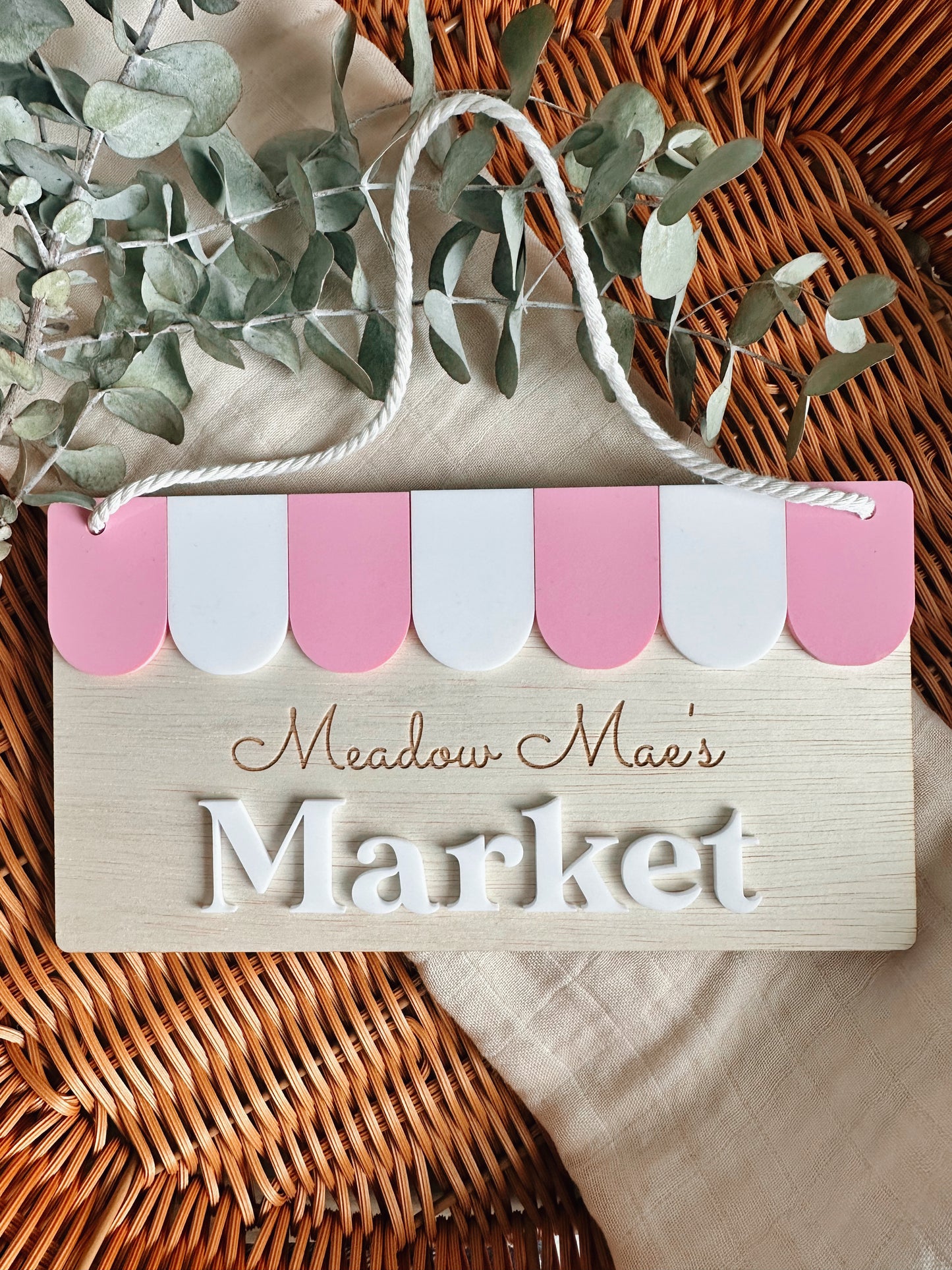 Kids market sign