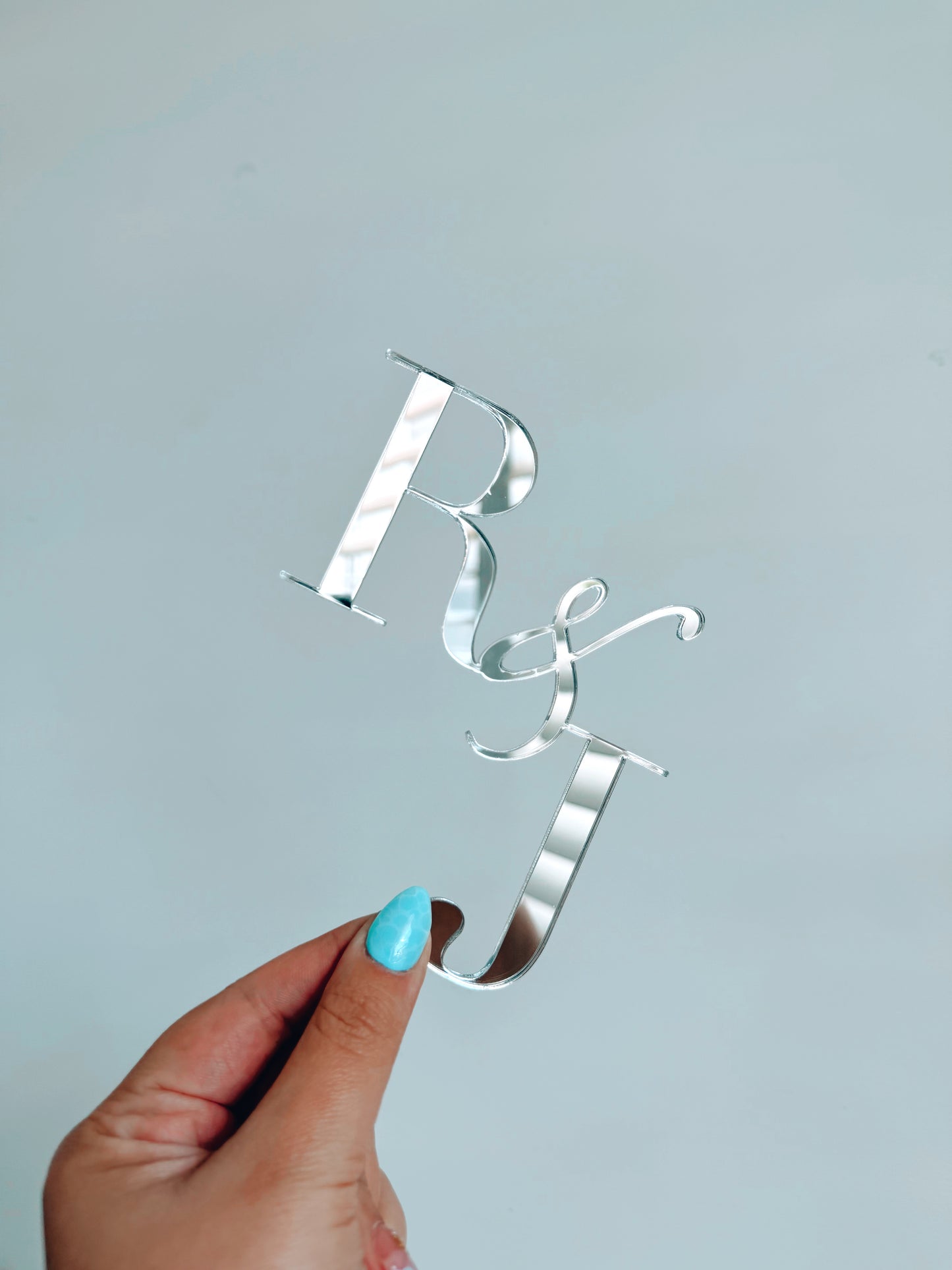 Acrylic cake fropper