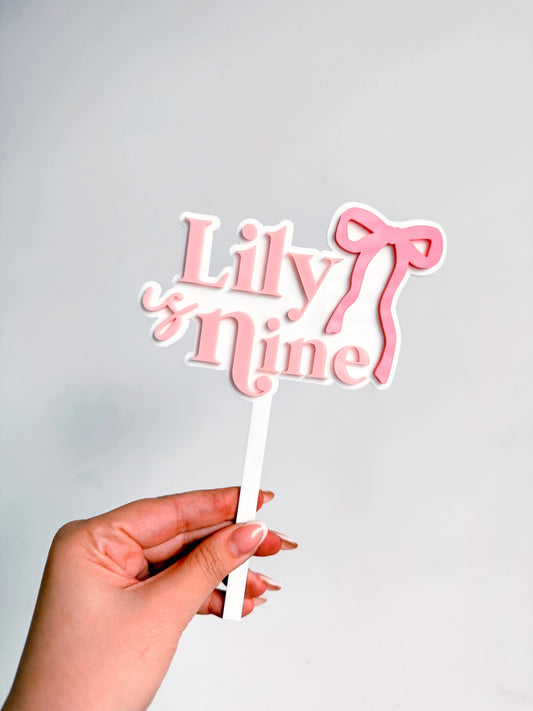 Pretty bow cake topper